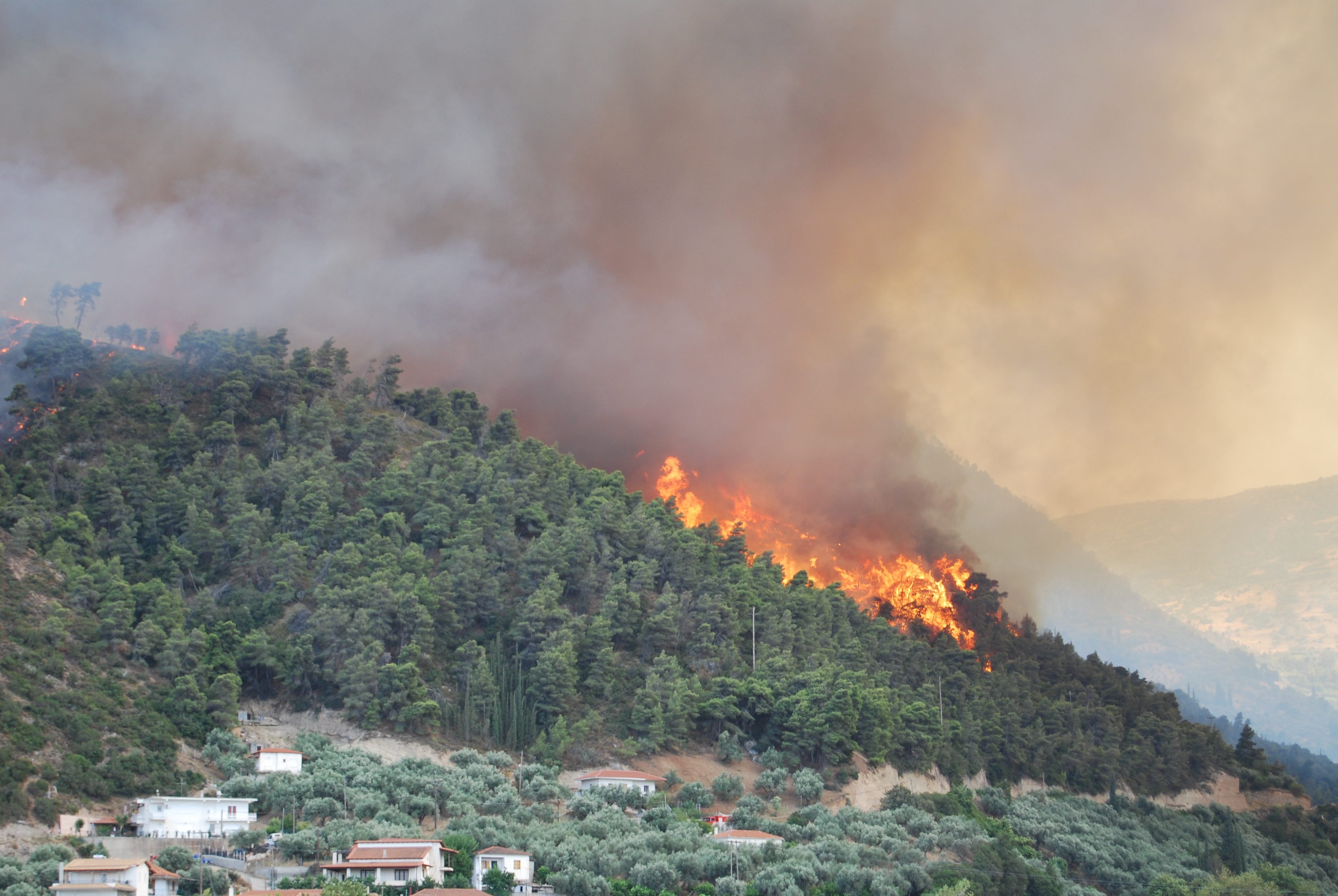 Re-mobilisation of radionuclides by wildfires and floods 